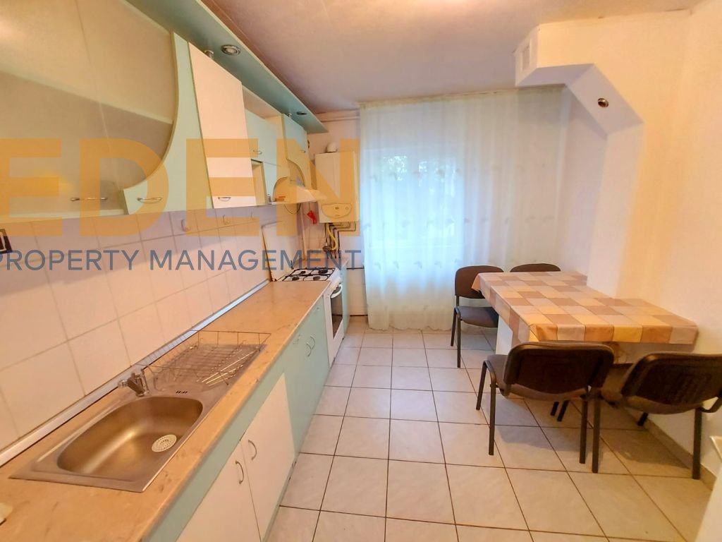 Apartament 3 camere strada Tulcea