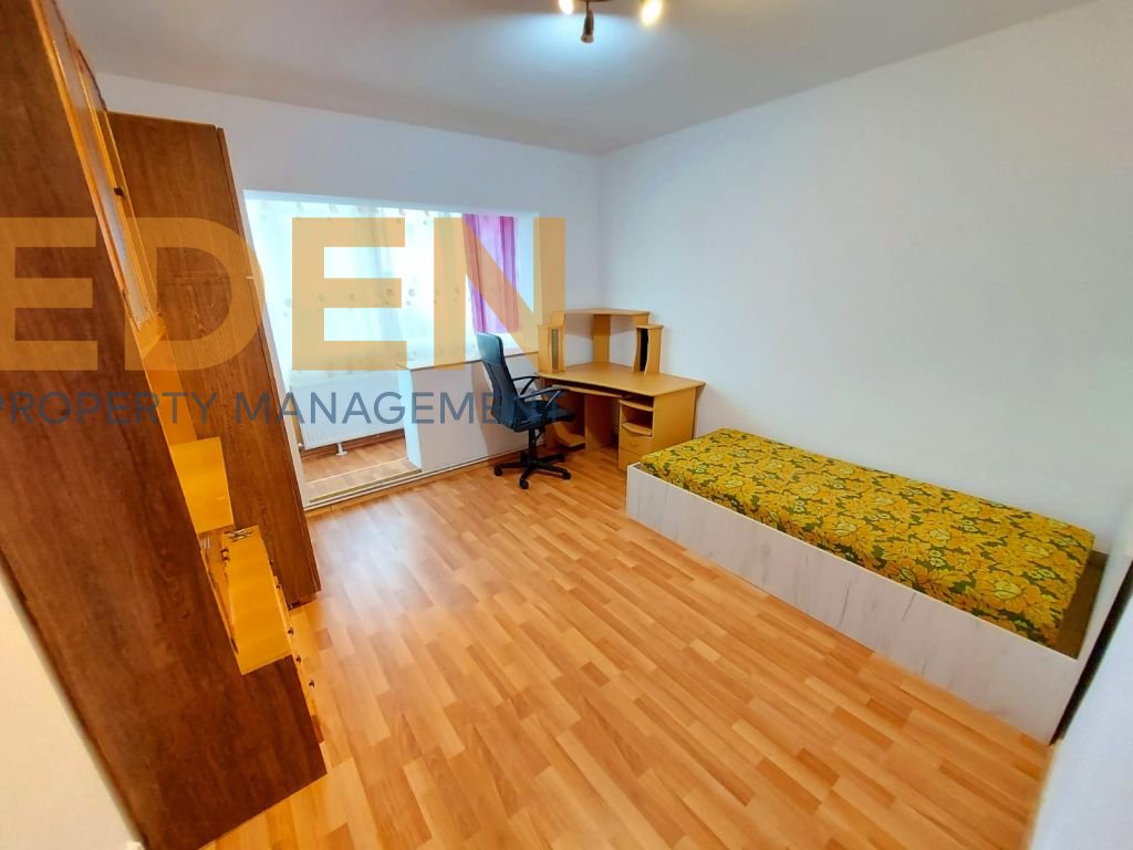 Apartament 3 camere strada Tulcea