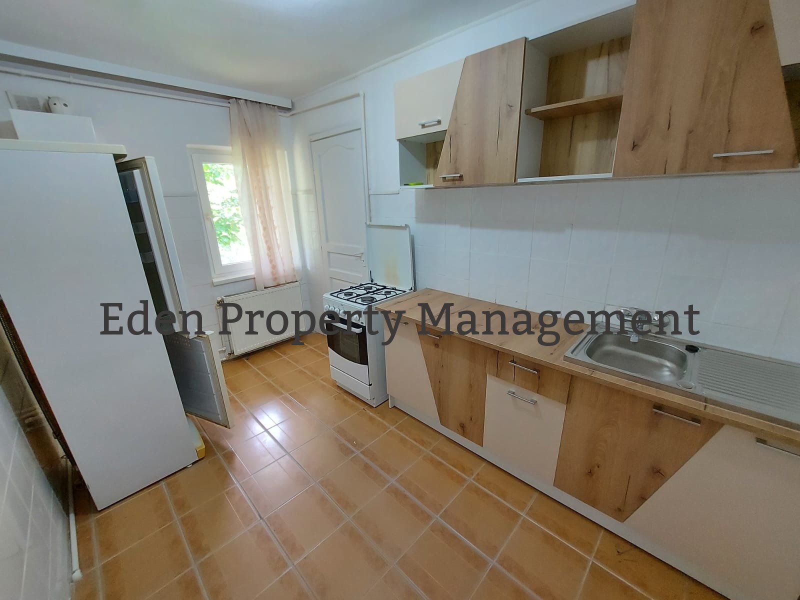 Apartament 3 camere strada Plopilor