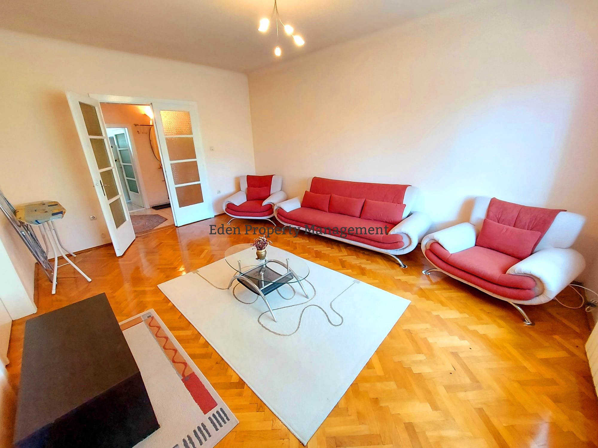 Apartament 3 camere Vasile Alecsandri