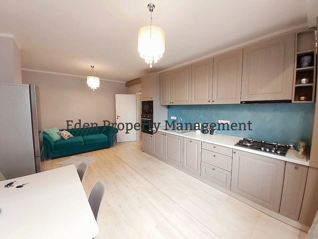 Apartament 3 camere Sopor 7/77